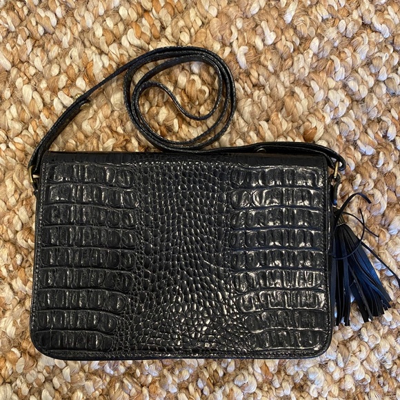 Authentic Brahmin classic crossbody purse - Picture 2 of 14